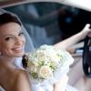 невеста в автомобиле :: Александр Черемнов