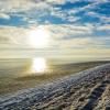 Море в лучах зимнего солнца :: Денис Стеценко