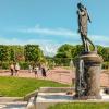 Статуя Аполлона в Верхнем парке :: Любовь Зинченко 