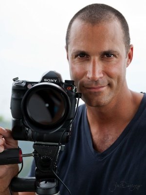 Фотограф Найджел Баркер (Nigel Barker), известный по шоу "Топ модель по-Американски"
