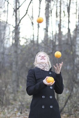 "Летающие апельсины"