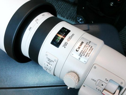 Первые изображения Canon EF 200-400 f/4L IS 1.4x