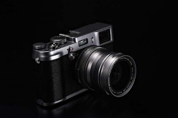 FUJIFILM X100S представлена официально