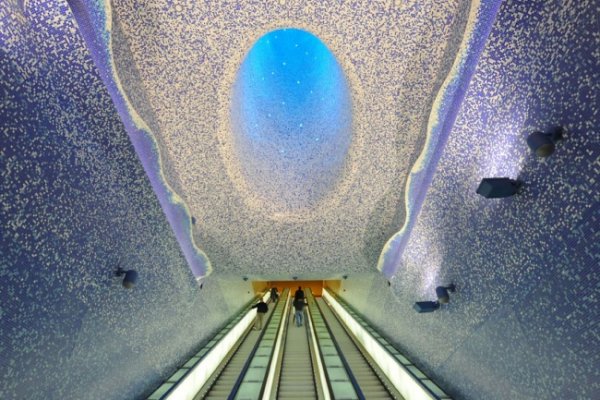 ТОП фото - самые красивые станции метро