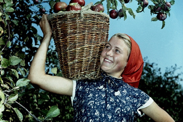 Женские образы в советской фотографии