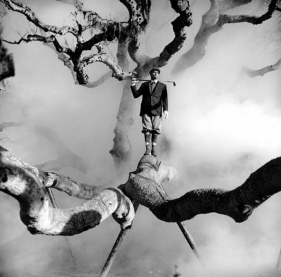 Изящная фото композиция, сюрреализм в черно-белой фотографии