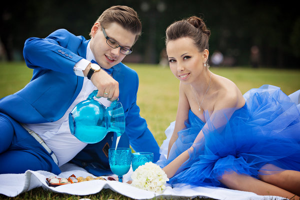 Необычная, яркая свадьба в синих тонах в Царицыно