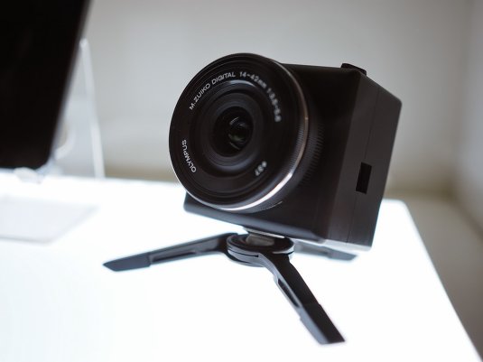 Камера-объектив Olympus предстанет в виде дрона