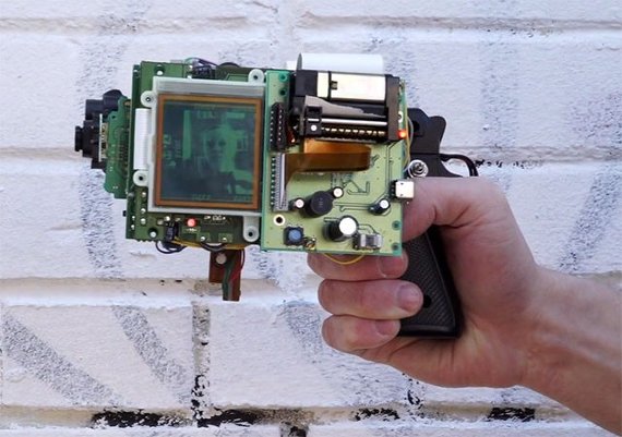 Мгновенная камера из пистолета, приставки Game Boy и термального принтера