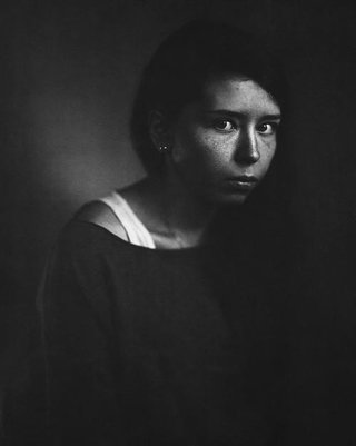 Проект Обращение Черно-белый портрет