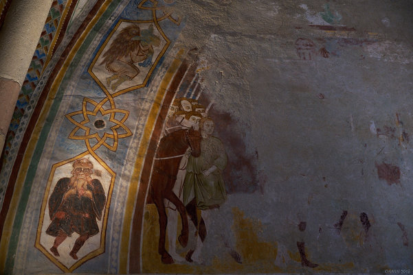Уникальные фрески замка Рокка ди Анджера