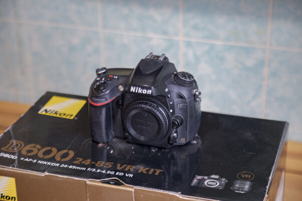 ПРОДАЮ  NIKON D600