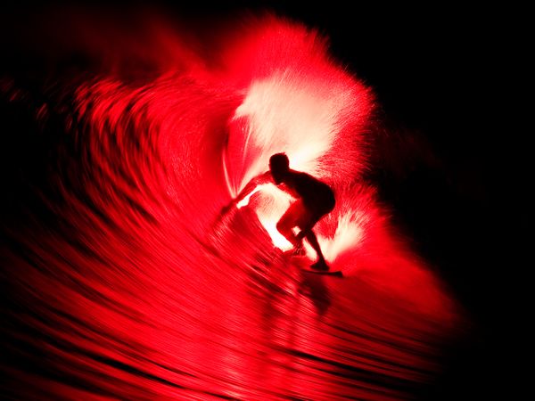 Брюс Айронс, файер-серфинг, фото:Jason Kenworthy