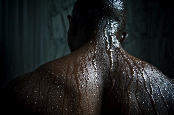 "Man back in shower" , фото:Manjari Sharma