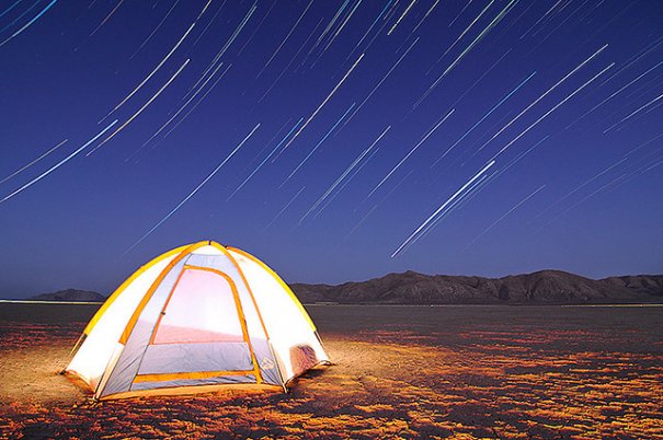 "Meteor Showers and Star Trails Blackrock Desert", фото:Waheed Akhtar photographer