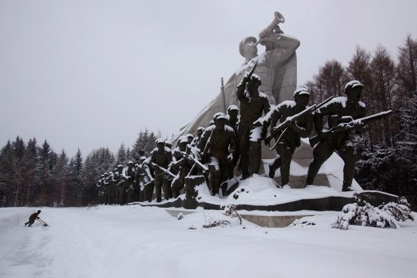 Памятник воинам Корейской войны.
