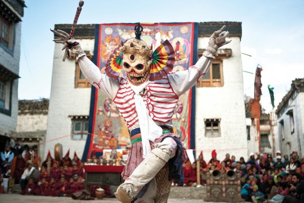 Фестиваль ТиДжи, ритуальный танец монаха - борьбы зла и добра, фото: Тэйлор Вэйдман.