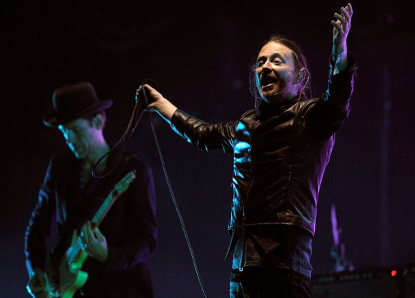 Том Йорк и Эд О'Брайен, выстпление группы  Radiohead, фото: Chris Pizzello