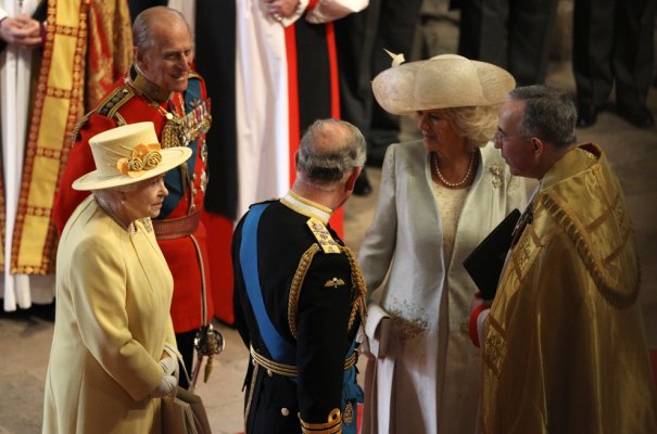 Королева Англии Елизавета II,  Принц Филипп, Принц Чарльз с супргой Камилой, фото: Adrian Dennis