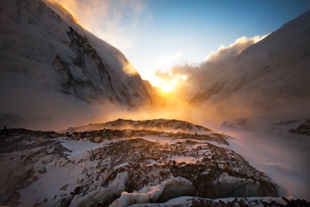 National Geographic переносит нас на самую высокую гору в мире - №8