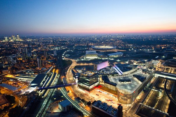 Шоппинг-центр Westfield Stratford и парк сооружений для Олимпийских игр 2012 в Лондоне.