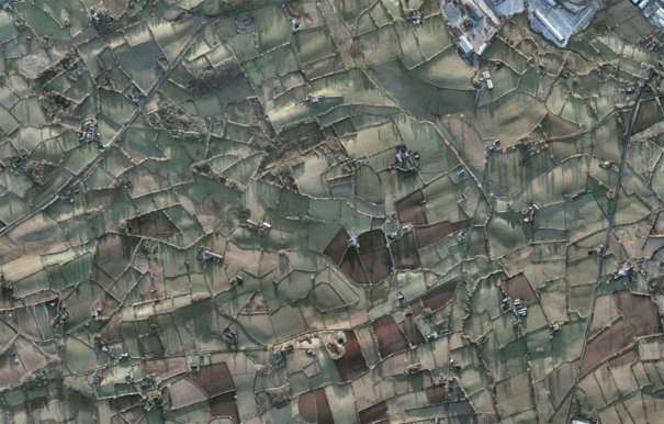 (© Google, DigitalGlobe)