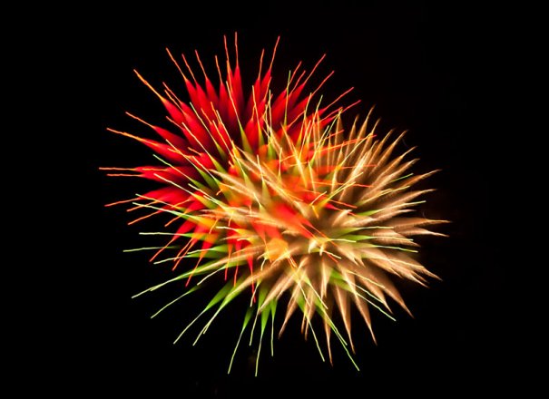 Long-Exposure-Fireworks-8
