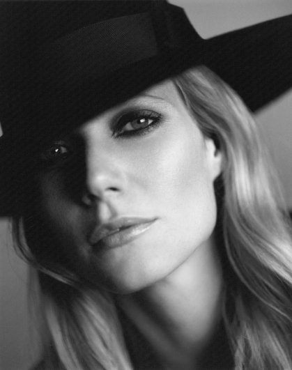 Gwyneth Paltrow - Mario Testino GQ Photoshoot 2008 04