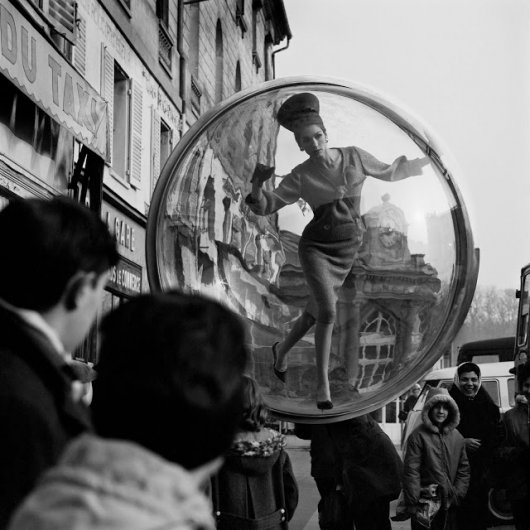 "Bubble on the Seine"