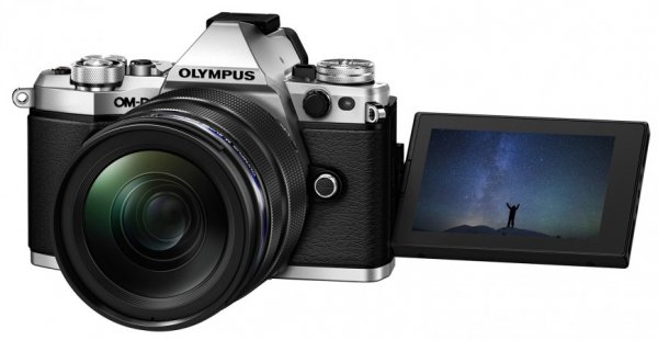 беззеркальная камера Olympus