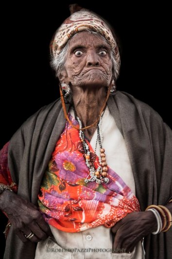 портрет пожилых людей из Индии