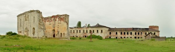 Панорама на Никольский собор, настоятельский корпус и братский корпус