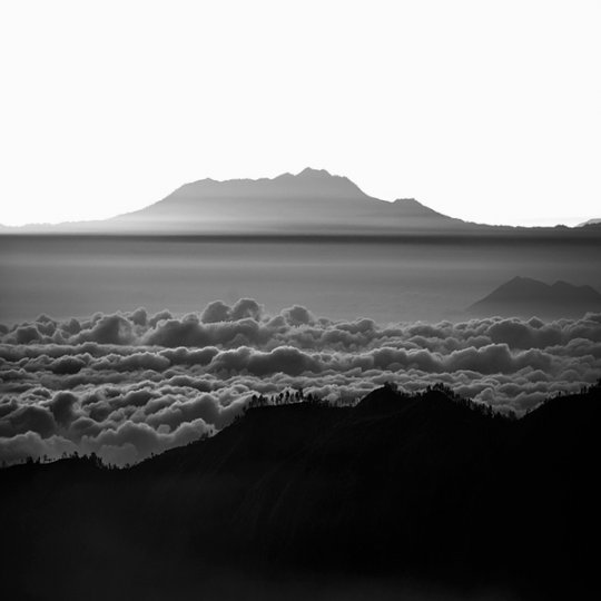 Потрясающие фотографии вулкана Бромо на острове Ява - №3