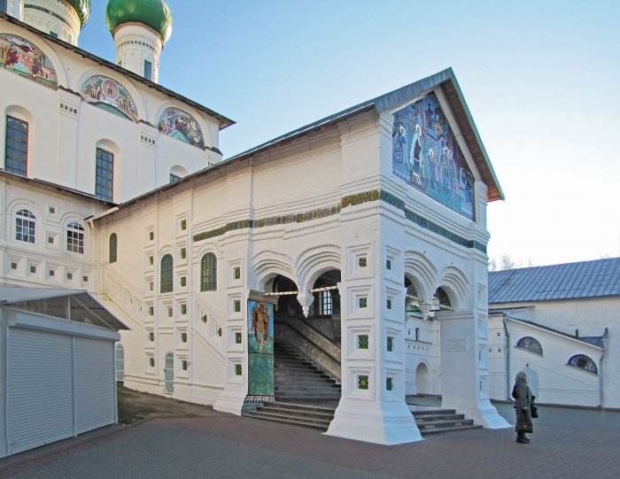 Крыльцо Введенского собора