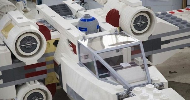С помощью LEGO реально сделать многое, даже космический корабль - №2