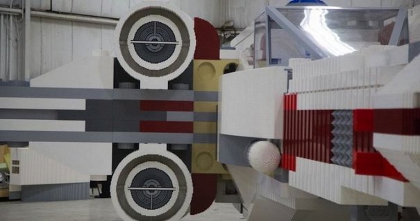 С помощью LEGO реально сделать многое, даже космический корабль - №8