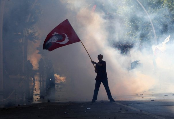 Новости в фотографиях - Массовые протесты в Турции - №1