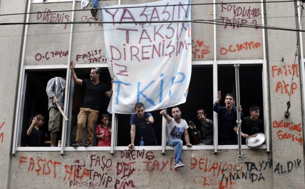 Новости в фотографиях - Массовые протесты в Турции - №8