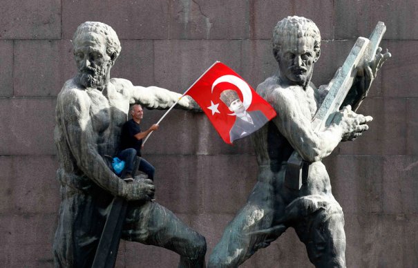 Новости в фотографиях - Массовые протесты в Турции - №15