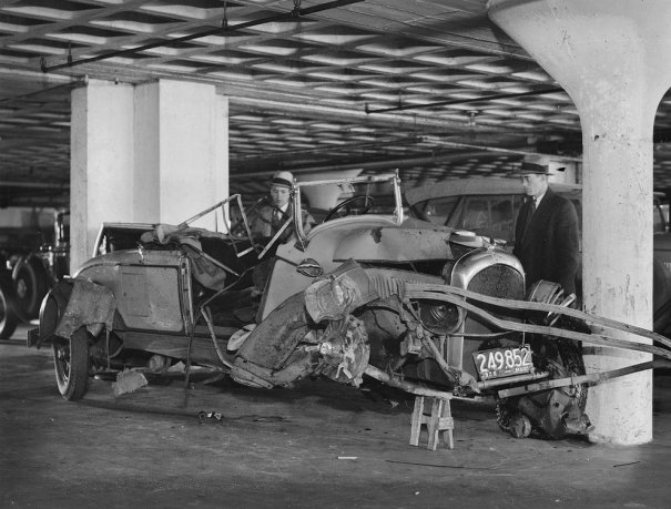 Фотографии самых первых авто аварий - №8