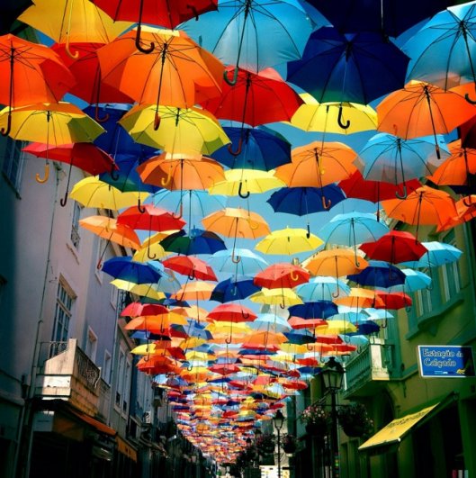 Зонтики как искусство - необычные фото картины - №3