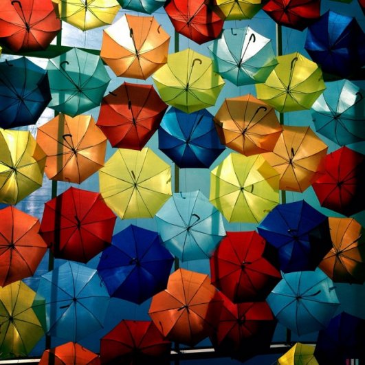 Зонтики как искусство - необычные фото картины - №4
