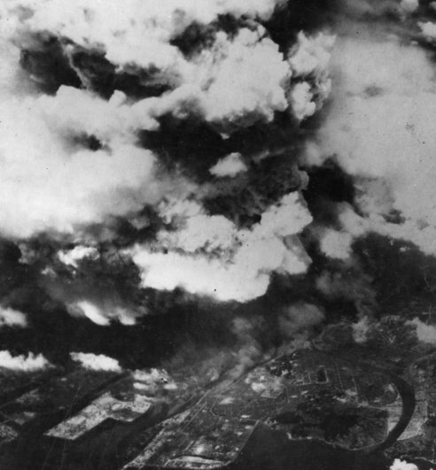 Новости в фотографиях - страшные кадры в память о Хиросиме - №7