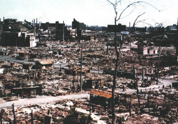Новости в фотографиях - страшные кадры в память о Хиросиме - №21