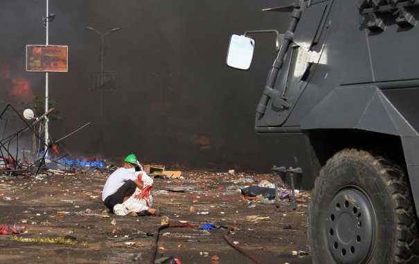 Новости в фотографиях - в Египте введено чрезвычайное положение - №1