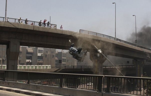 Новости в фотографиях - в Египте введено чрезвычайное положение - №10