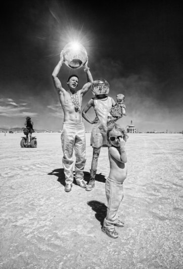 Волны креатива в красивых фото с фестиваля Burning Man - №4