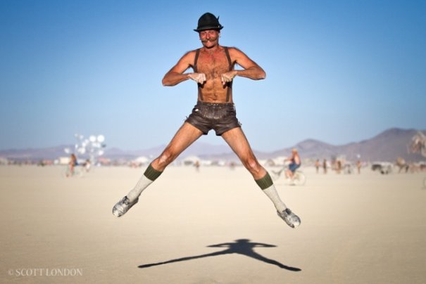 Волны креатива в красивых фото с фестиваля Burning Man - №8