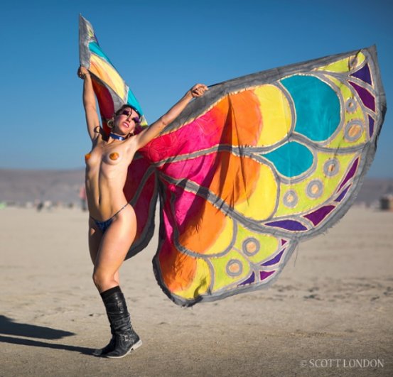 Волны креатива в красивых фото с фестиваля Burning Man - №11