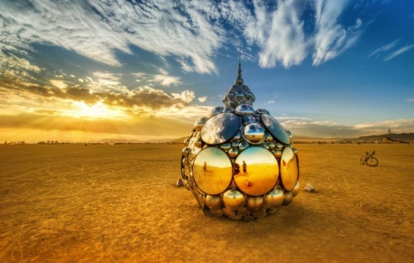 Волны креатива в красивых фото с фестиваля Burning Man - №23
